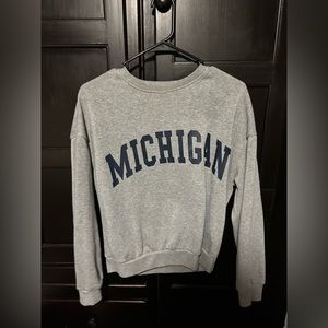 Shein Michigan crewneck, size S